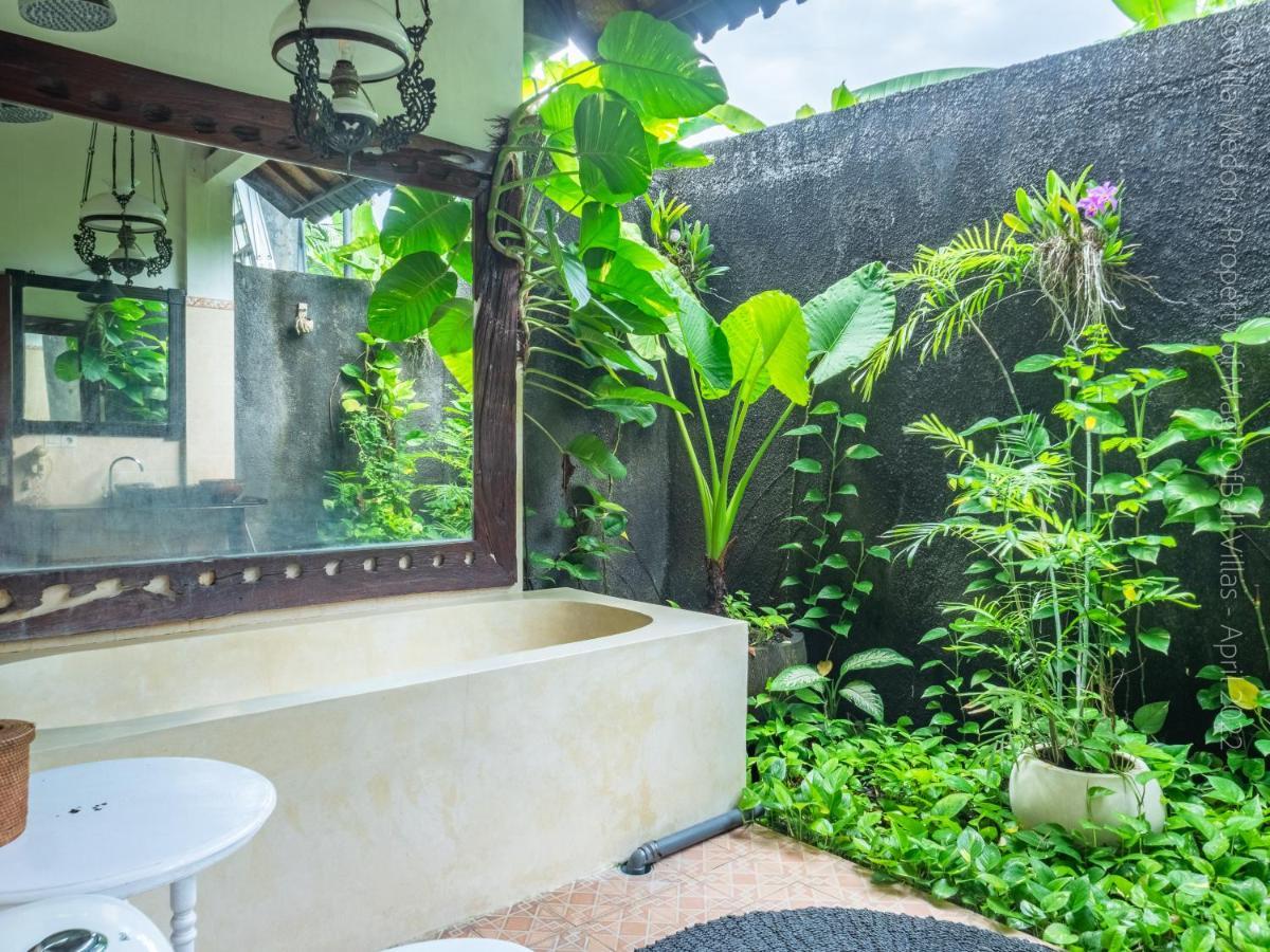 Villa Enjoy - Seminyak Center Kültér fotó