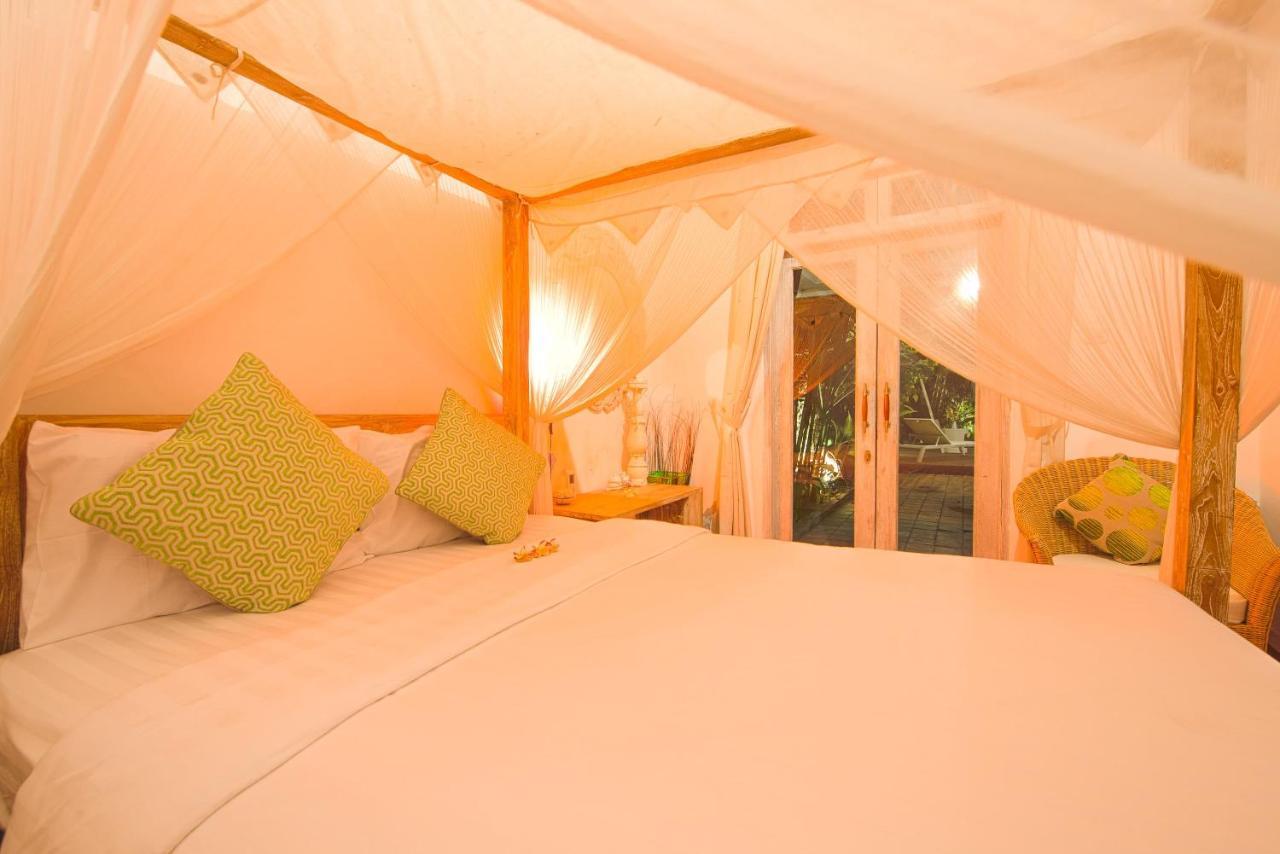 Villa Enjoy - Seminyak Center Kültér fotó